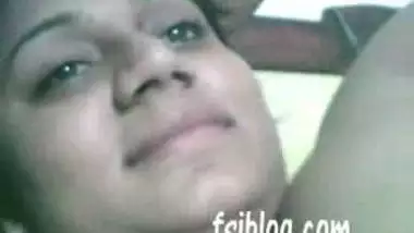 Porn video of a super-hot Indian bhabi