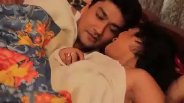 Bollywood red hot sexy bhabhi bedroom scene