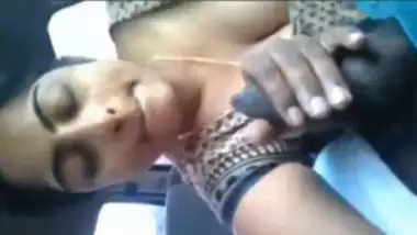 Sexy chennai girl hot blowjob to boss in car
