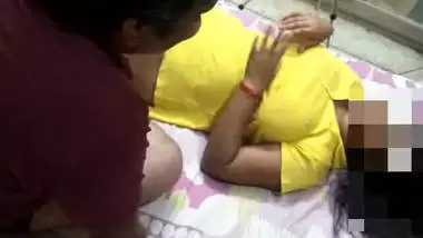 Desi sexy aunty fucking with husband best friend video 8