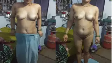 Amateur Indian wife gladly poses naked for hubby who loves porn movies