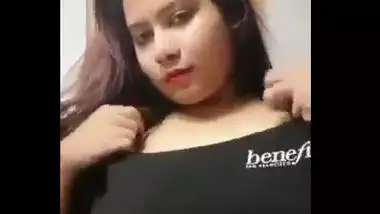 Desi local model show her big boobs