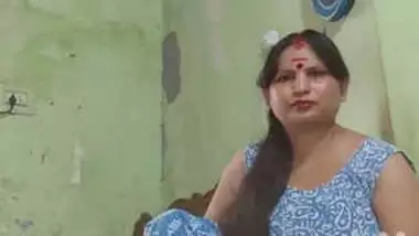 Desi Bhabhi Standing Fuck Blowjob and Cum Facial with Hubby Part 1