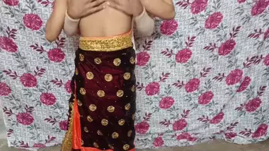 Bengali Sonali Hot Bhabhi Ko Sari Pehena Ke Chudai Kiya
