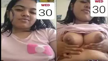 Desi mms new video call chat of topless viral girl