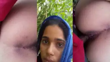 Pakistani guy enjoys outdoor sex with a sexy desi girl